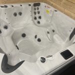 American Whirlpool 481 Hot Tub