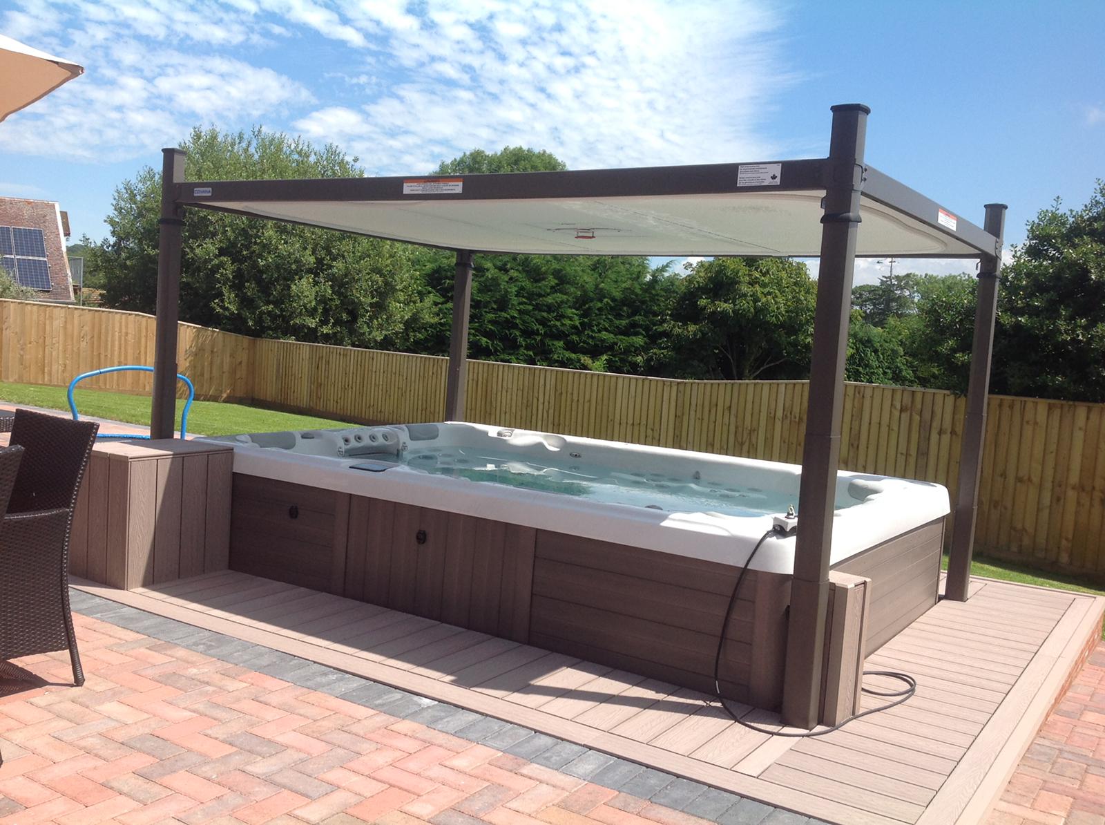 American Whirlpool 982 Hot Tub with Covana Evolution