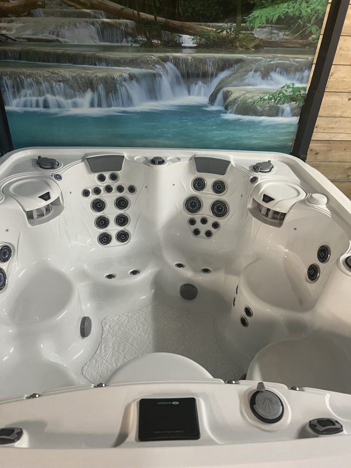 Marquis Spas Crown Euphoria Hot Tub with covana