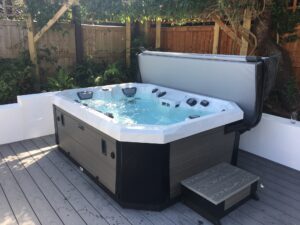 Marquis Vector 21 V65L Hot Tub