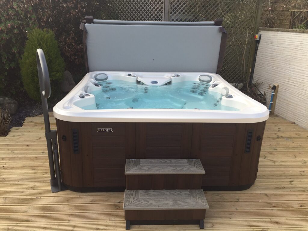 Marquis Spas Crown Euphoria – Welsh Hot Tubs