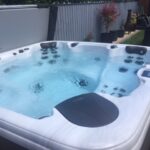 American Whirlpool 472 Hot Tub