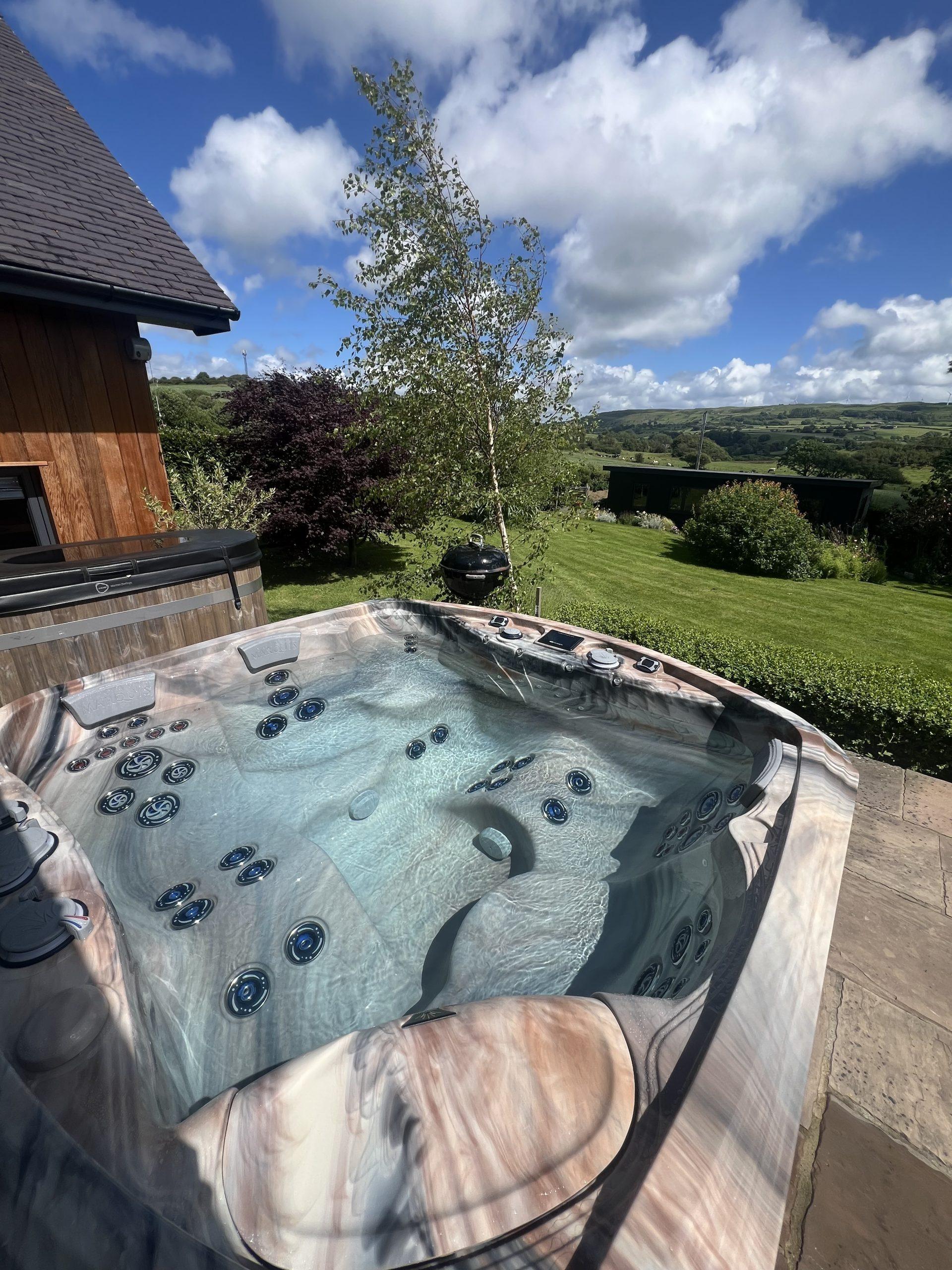 Marquis Spas Crown Resort