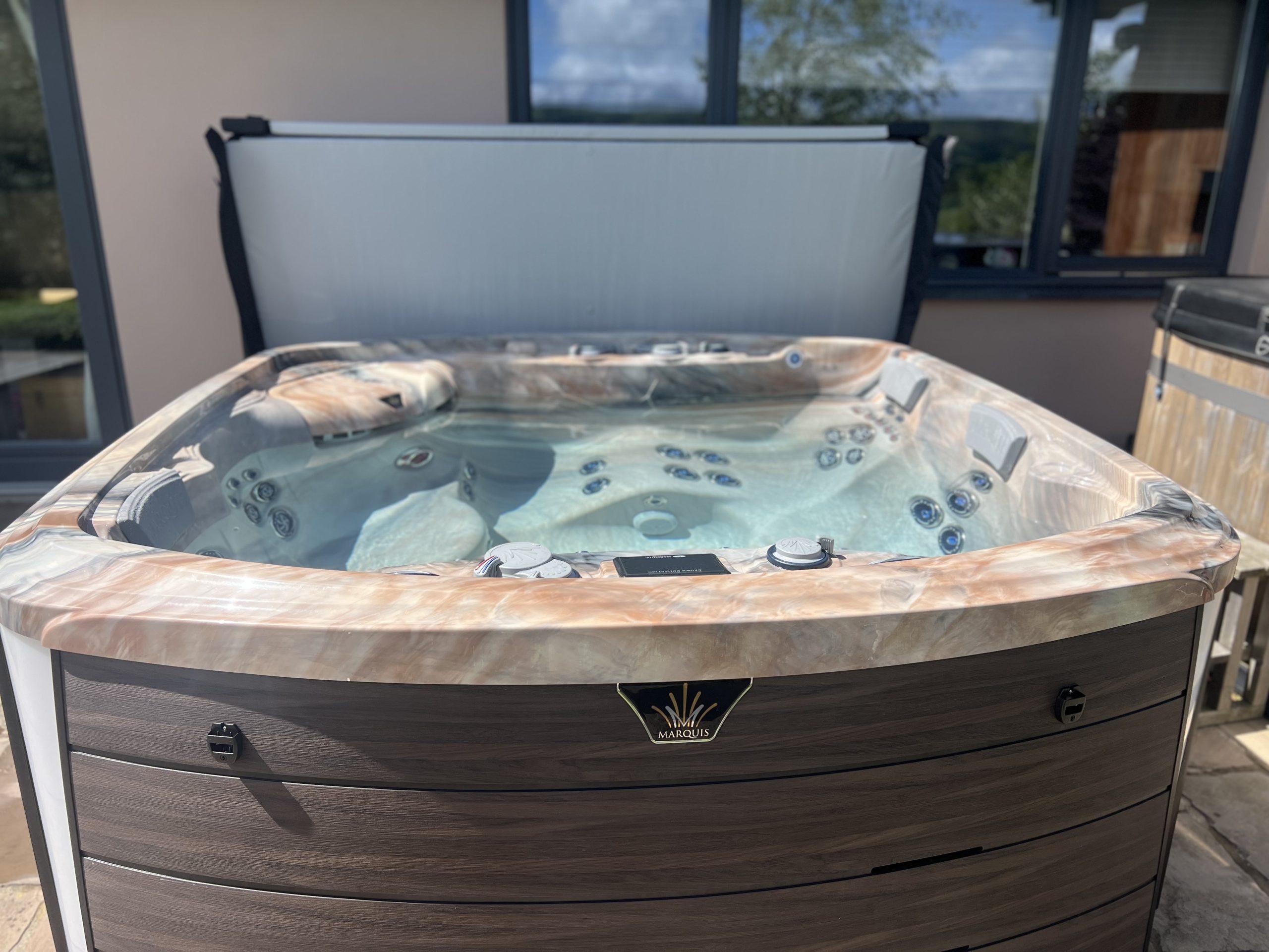Marquis Spas Crown Resort